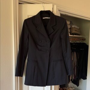 Finders Keepers Elegant Black Blazer